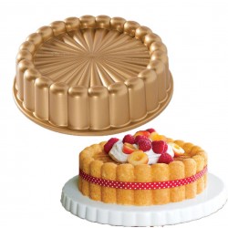 Charlotte Cake Pan Dourada