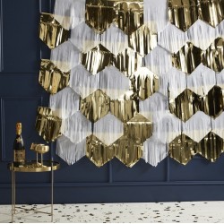 Backdrop Tassel Douradas e...